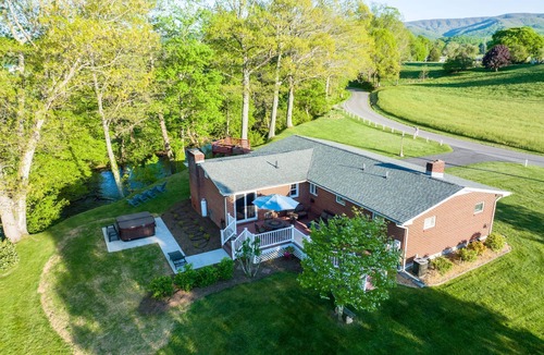 Marion House | The Holston River House - a Sojourn in Serenity