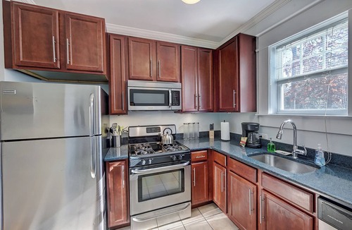 Dilworth Apartment | The Home Collection - 800 Magnolia