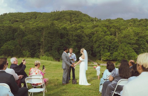 Skyland House | The Huntly Estate | Asheville Retreat | The Lodge + The Grange | Weddings & Events
