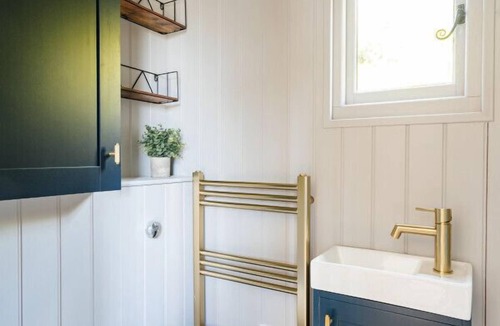 Chipping Campden Cabin | The Hut – Central Chipping Campden
