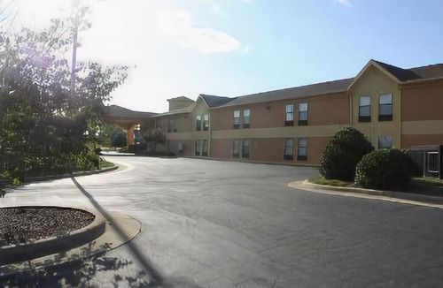 Creedmoor Hotel | The Inn at Creedmoor