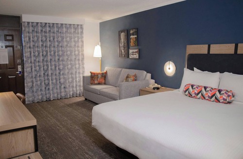 Pennington Bend Hotel | The Inn at Opryland, A Gaylord Hotel