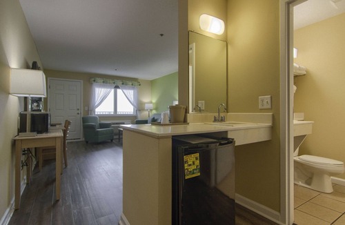 Ocean Isle Beach Hotel | The Islander Inn
