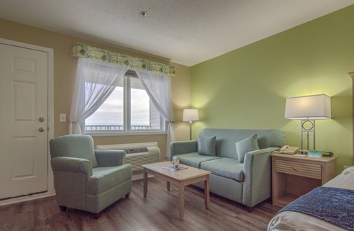 Ocean Isle Beach Hotel | The Islander Inn