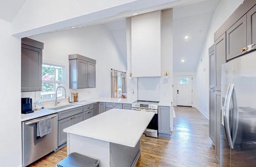 Talbot's Corner House | The Joyful Cottage