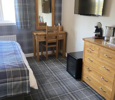 Pathhead Bed & Breakfast | The Juniperlea Inn