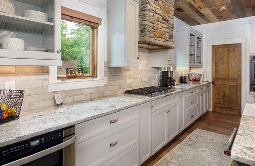 Nebo House | The Kingfisher | Pet Friendly, Lakefront Luxury, Private Beach