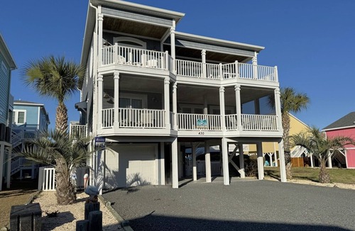 Sunset Beach House | The Lazy Pelican - Sunset Properties