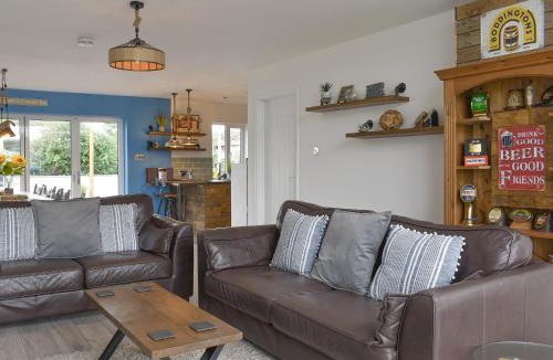 Padstow House | The Lily Pad