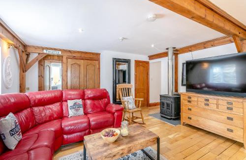 Hardwicke House | The Lodge