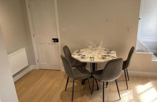 Wadhurst House | The Lodge