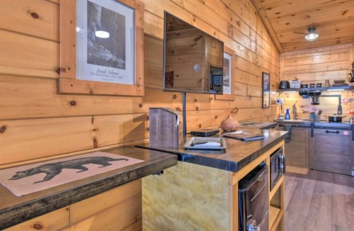 Bryson City Cabin | The Lodge Nantahala River. Bryson city, North Carolina. #8
