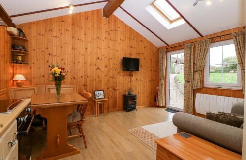 Gloucester House | The Log Cabin