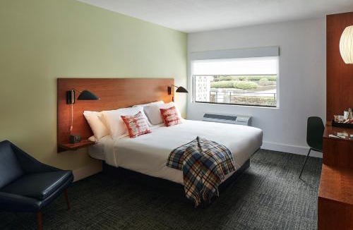 Glenwood South Hotel | The Longleaf Hotel