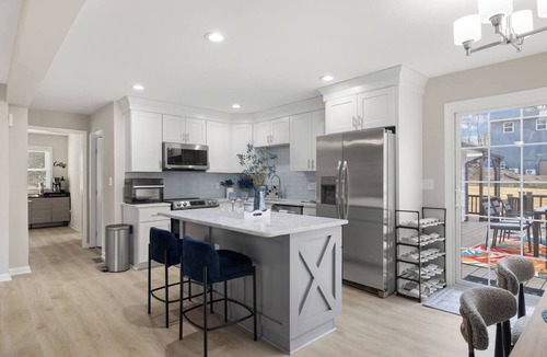 North Raleigh House | The Luxe Lounge:14 guests with fire pit & multi games table.