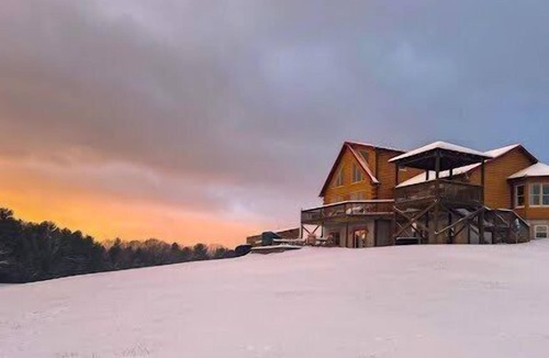 Ennice Ski Chalet | The Manor House at Saddle View Farms