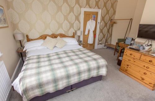 Hythe Bed & Breakfast | The Maples
