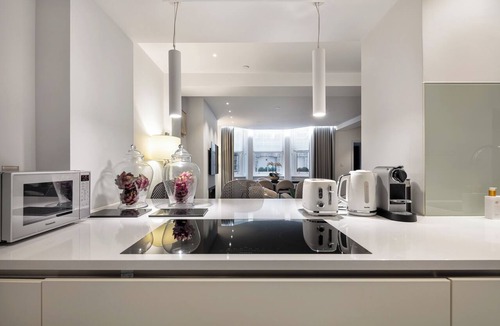 City of Westminster Apartment | The May Fair Residence Super King VIP/Air Con