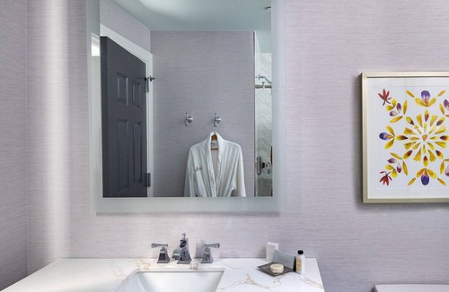 Cary Hotel | The Mayton