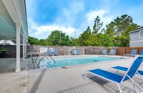 Shallotte House | The Mermaid Cottage! Centrally located, pool, and loaded with extras!