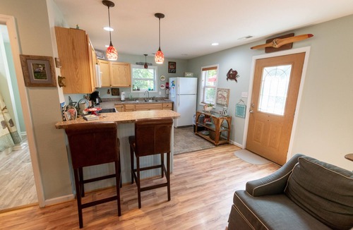 Kill Devil Hills House | The Mermaids Purse Cottage ~ Privacy ~ Pet Friendly