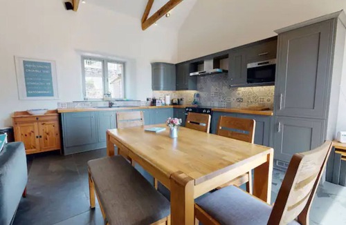 St Austell House | The Milking Parlour, Cornwall - Eco friendly, high spec, rural barn. South coast