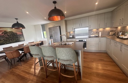 Chittlehamholt Cabin | The Mole Resort that sleeps 6 guests in 3 bedrooms