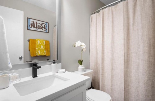Mooresville Apartment | The Mooresville Nest: 2BR/2BA Home Away from Home