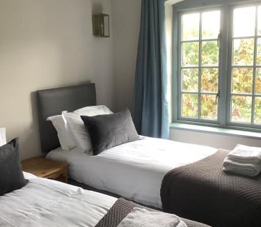 Maisemore Bed & Breakfast | The Mooring Post