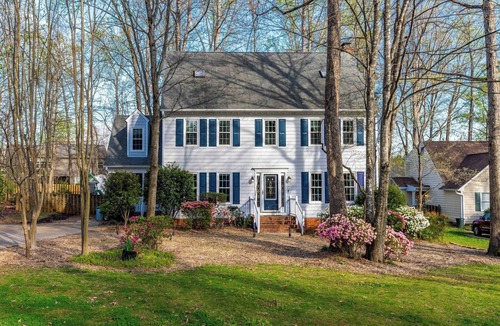Southwest Raleigh House | The Mulberry on Trinity Woods - 5 bedroom retreat in Cary