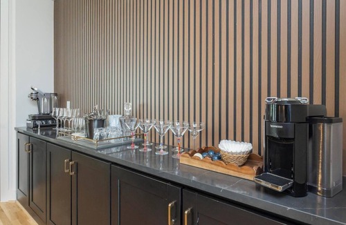 Eighth Avenue House | The NASH | 8BR Designer Duplex w/Hot Tub, Rooftops, Shuffleboard & More | Sleeps 24