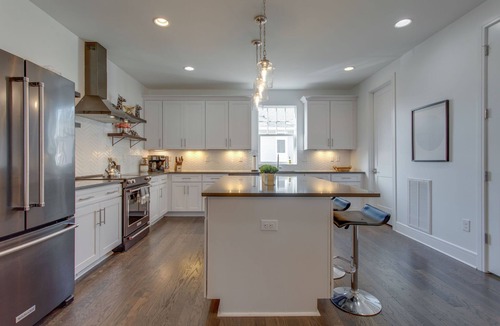 Historic Waverly House | The Nashville Maverick: Minutes to Downtown, Killer Melrose Locale, All the FUN