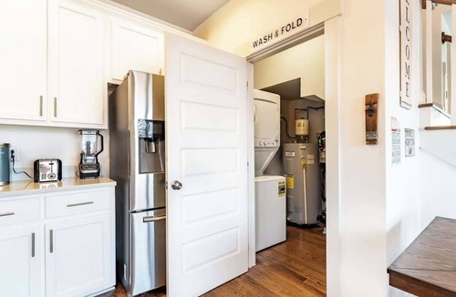 McFerrin Park House | The Nashville Star: Music-Themed 3-Level Home Near Broadway