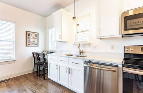 McFerrin Park House | The Nashville Star: Music-Themed 3-Level Home Near Broadway