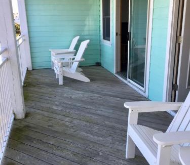 Ocracoke Hotel | The Ocracoke Harbor Inn