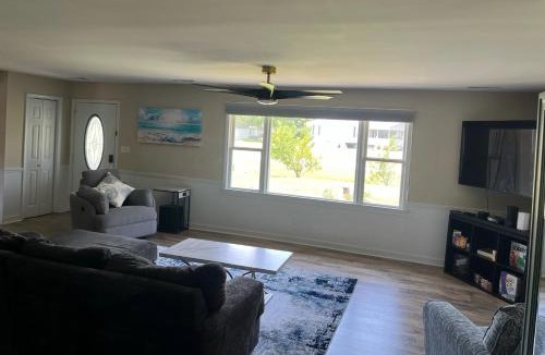 Newport House | The Odd Pearl