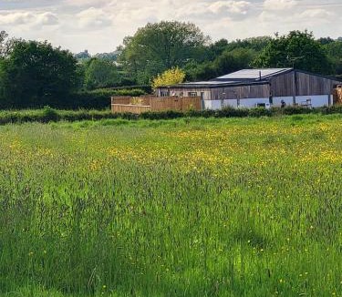 Hanbury Apartment | The Old Barn