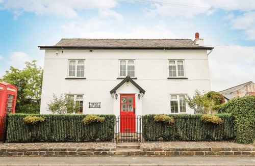 Penybont Cottage | The Old Post Office, Llandrindod Wells