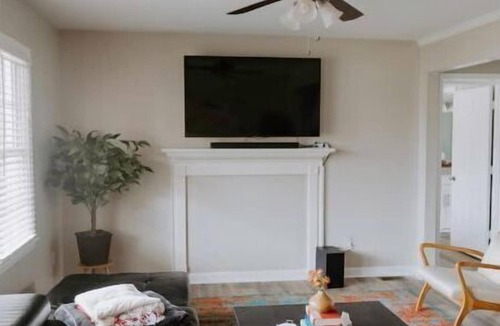Greensboro House | The Oxford Ranch, 4BR 3BA in Greensboro