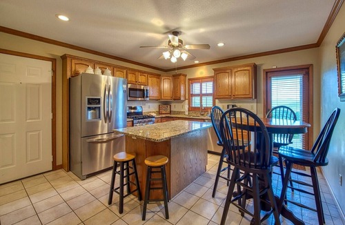 Maggie Valley House | The Perch offers panoramic, breathtaking, long range views in a beautifully appointed home.