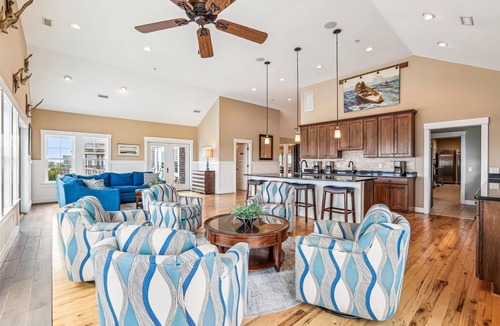 Pine Island House | The Pine Island Lodge- Spectacular 28 BR Oceanfront in Corolla