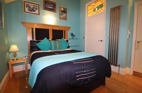 Little Hallingbury Bed & Breakfast | The PitStop