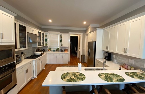 Mayhew House | The POINT at TRUMP GOLF CLUB FURNISHED 4 BR/4.5 BATH WATER VIEWS + FENCED YARD