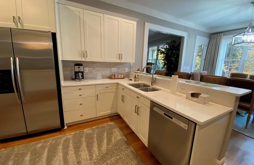 Mayhew House | The POINT at TRUMP GOLF CLUB FURNISHED 4 BR/4.5 BATH WATER VIEWS + FENCED YARD