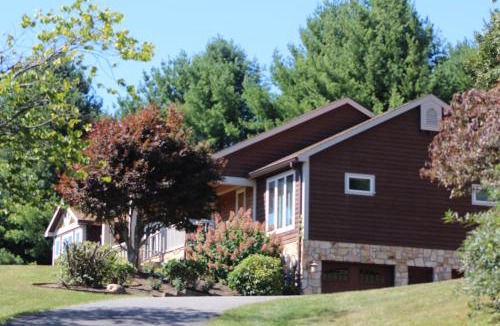 Jefferson House | The Ponderosa