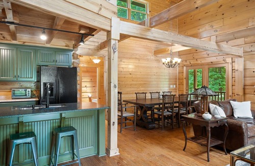 Smithville Cabin | The Porch Lodge at Center Hill Lake