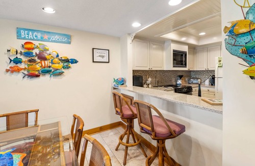 Nags Head House | The Quay F4: Oceanfront townhome, Shared Pool