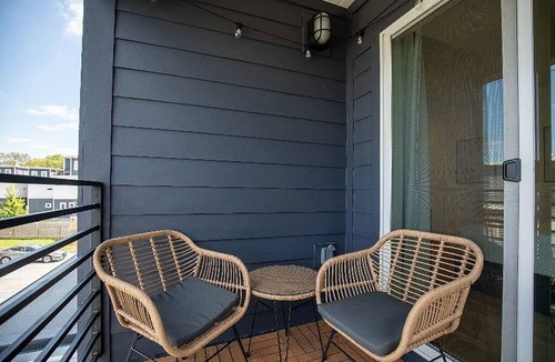 Talbot's Corner House | THE QUIET PLACE- NEW BUILD 3 STORY 2 BEDROOM LUXURY TOWNHOUSE