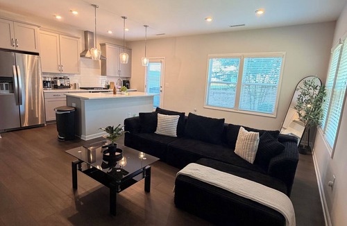 Southeast Raleigh House | The Raleigh Haven 3BR Sleeps 6
