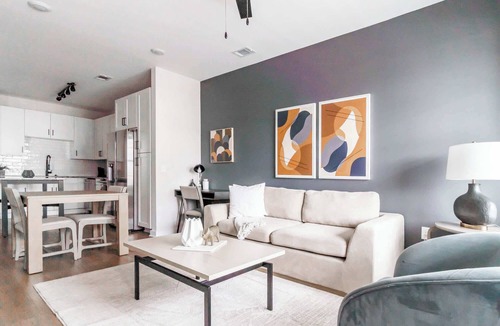 Northeast Raleigh Apartment | The Raleigh Vibe III Vibe 8802